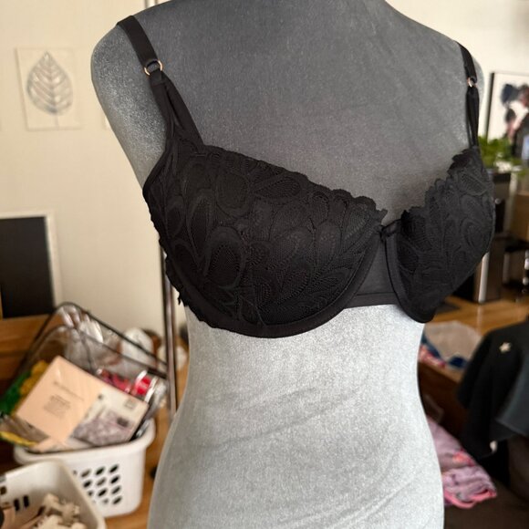 Savage X Fenty Black Lace Push-Up Bra With Underwire & Adjustable Straps Size 36 - Picture 3 of 7